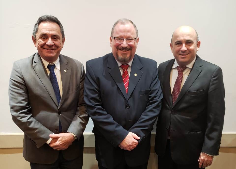 Adm. Leonardo Macedo apresenta demandas do CRA-CE na Assembleia de Presidente do Sistema CFA/CRAs